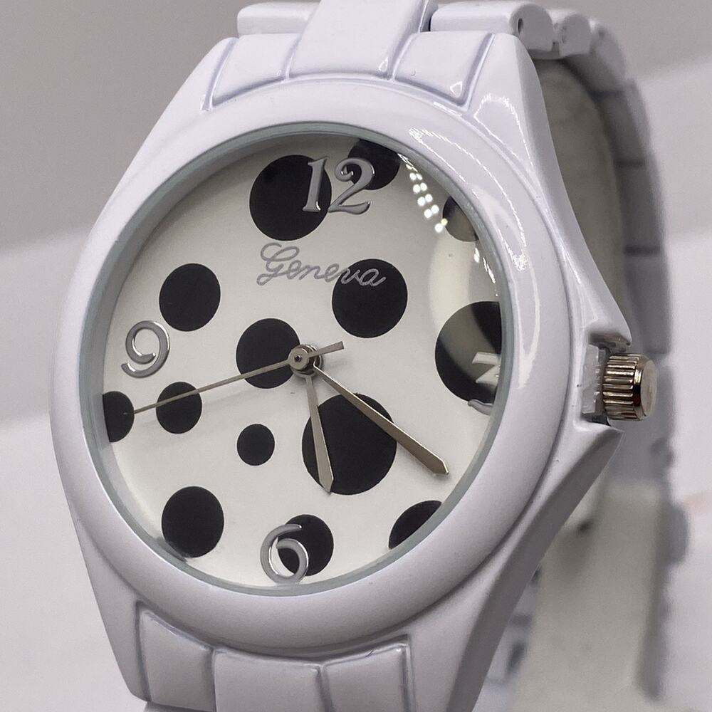 Geneva Polka Dot New Womens Quartz Fashion Watch Works New Battery